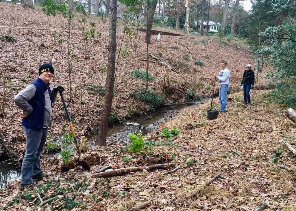 Latta Park volunteers