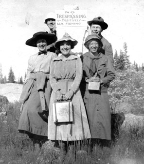 Botanizing Women